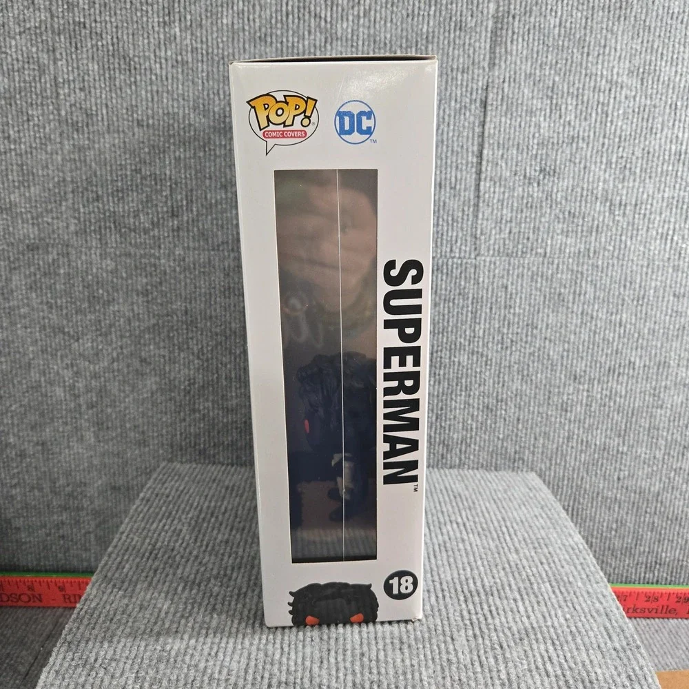 Funko Pop! Comic Covers‎ Superman #18 Action Comics Hard Case